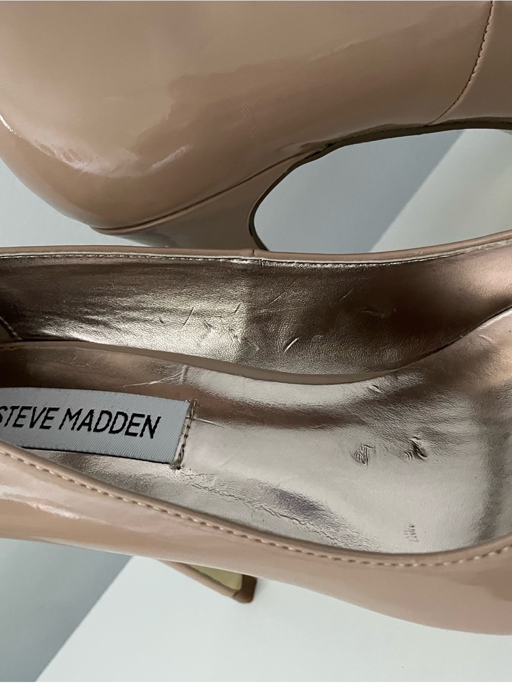 Steve Madden Saint Nude Patent Platform Pumps - Size 7.5 - Like New - Picture 11 of 16